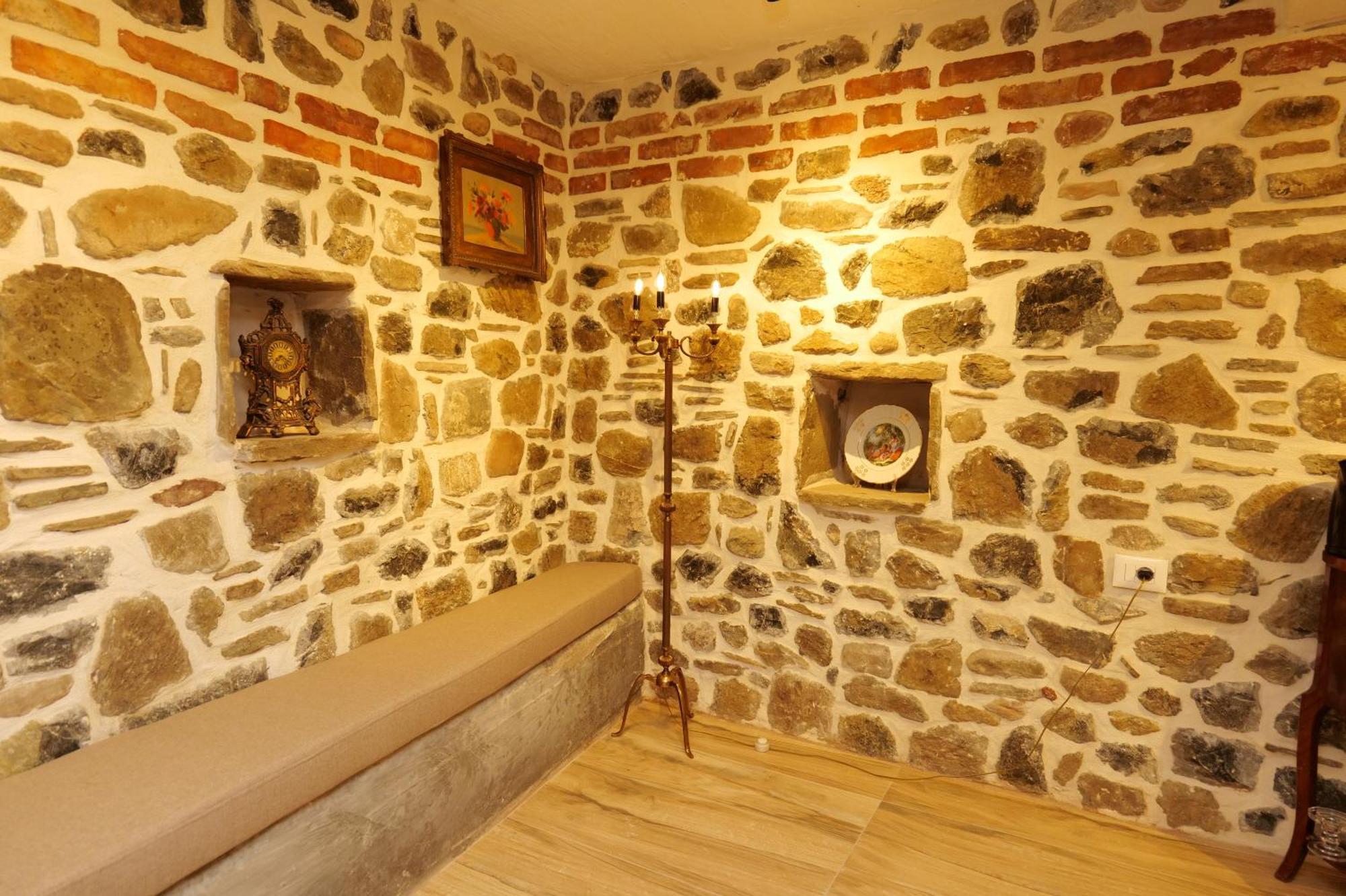 Belle, Littleparis Apartment Корча Екстериор снимка