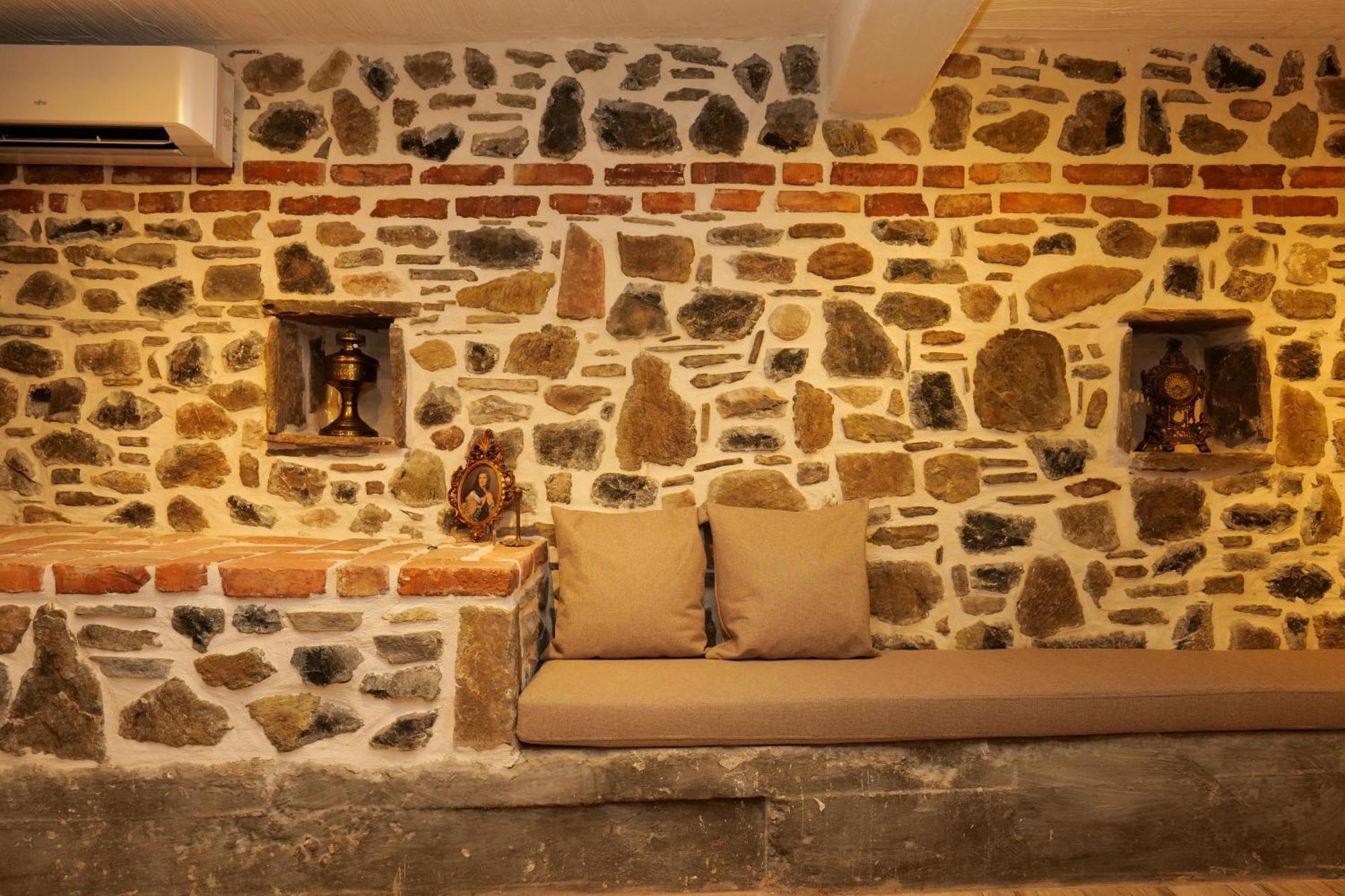 Belle, Littleparis Apartment Корча Екстериор снимка