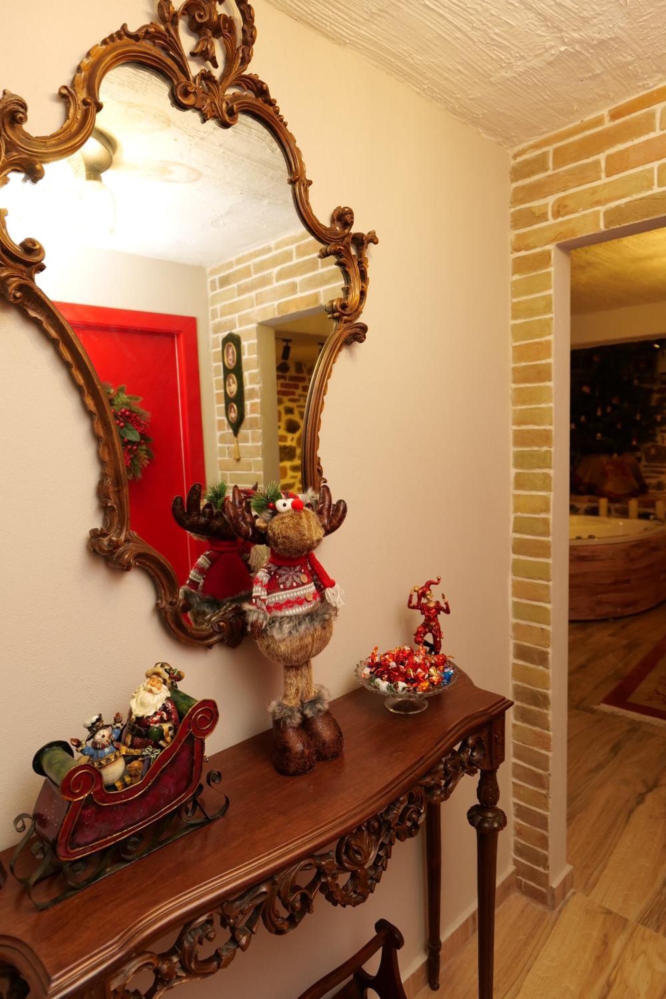Belle, Littleparis Apartment Корча Екстериор снимка
